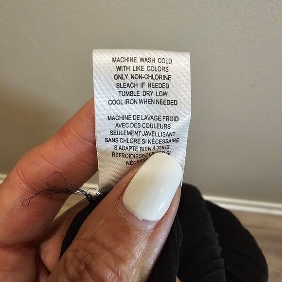 NWOT DR2 Black Sheer Pleated Cover Robe One Size - Picture 9 of 9